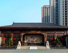 郴州鑫汇&middot;正和圆，便扎根于这片醇熟生活圈内，共享板块高品质资源，带来中式改善大宅的越级居住体验。项目近享三完小东校区，且项目还近邻郴州市十九中学，直线约一公里范围内，拥揽爱莲湖公园和王仙湖生态健身休闲观光带 。文娱生活方面，项目近享周边郴州市工人文化宫资源，目前已入驻游泳馆、健身房、羽毛球馆、篮球馆、电影院等多元场馆、高规格、高配置、优环境，充分满足业主日常运动休闲需求。