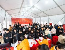 2026年元旦佳节，荆州楚天都市&middot;润园三期如期交付，738户业主喜提新居，一张张笑脸映照对美好生活的憧憬，更印证中大豪盛与荆州共生共荣的初心坚守。从2013年楚天都市&middot;佳园首次交付，到2026年楚天都市&middot;润园圆满收官，楚天21次高品质如期交付，为数万家庭营造&ldquo;稳稳的幸福&rdquo;，与业主共美好，与城市共发展，在荆州城市发展蓝图上镌刻下品质人居的时代印记。